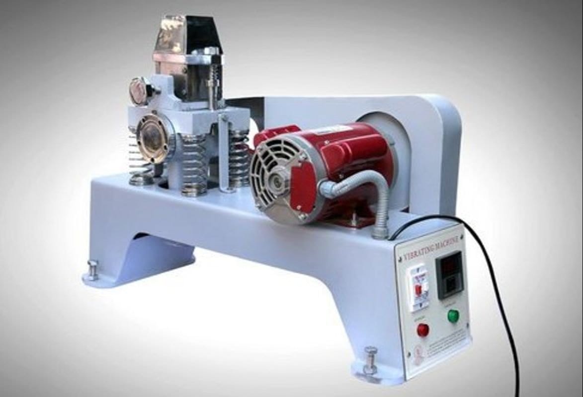 cube Moter vibrating machine